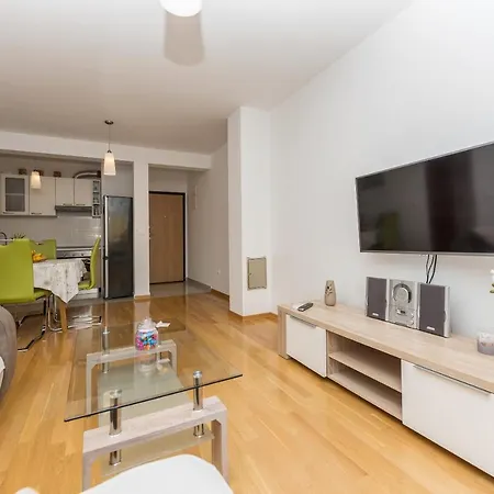 Neno 马卡尔斯卡