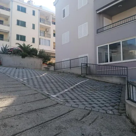 Neno * Makarska